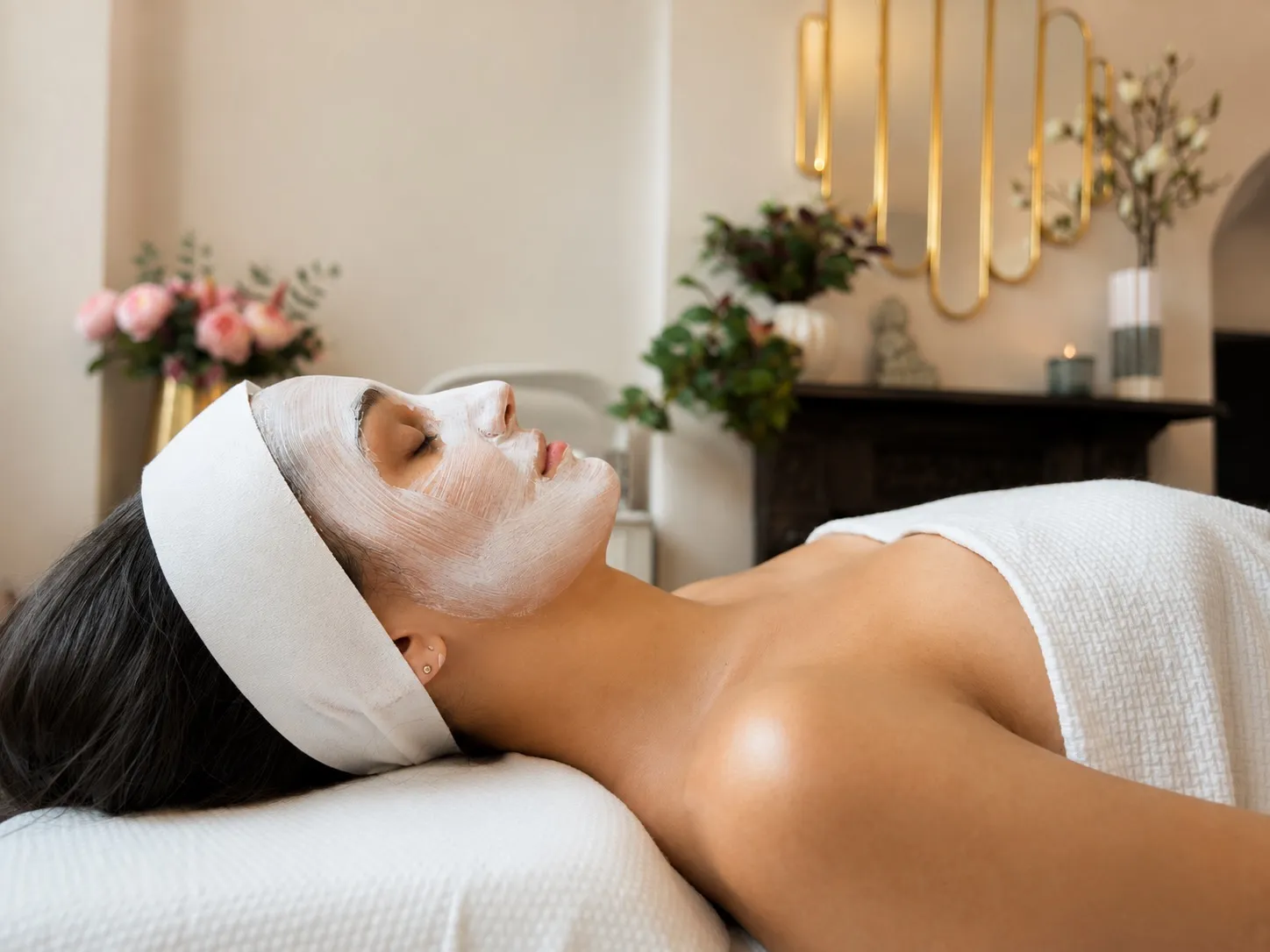 Photo representing the Advanced Restorative Facials treatment at Essência Skin